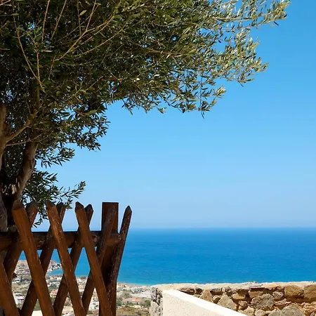 Roussa Village Willa *